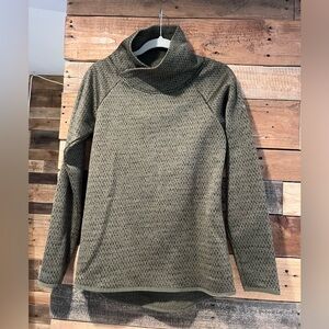 Green sweatshirt